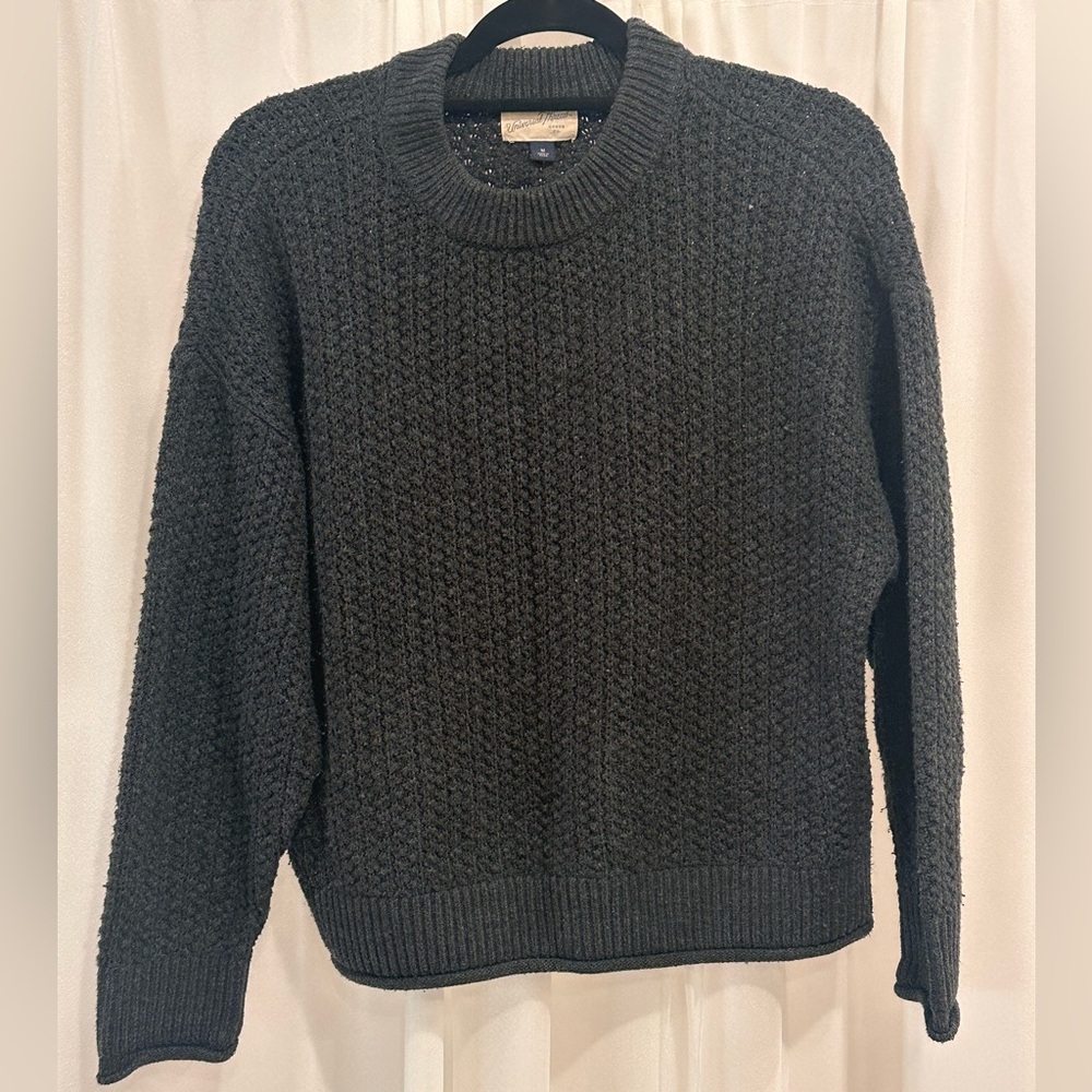 Universal Thread Grey Crewneck Sweater